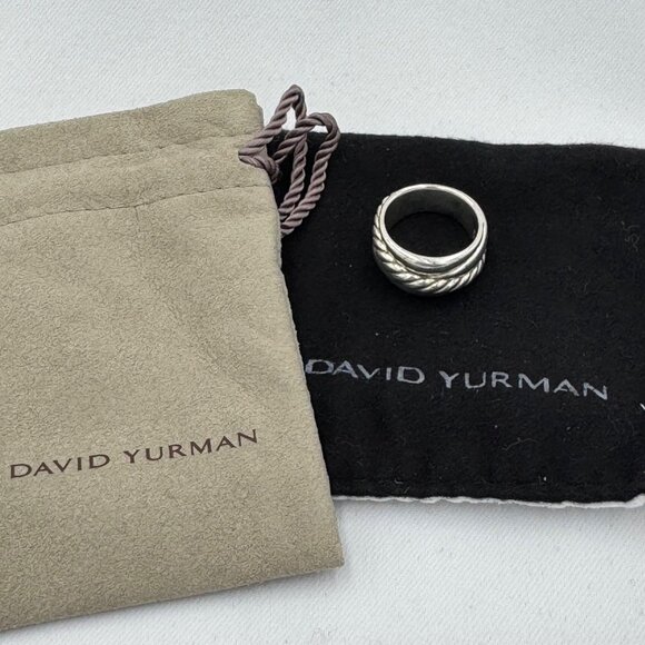 David Yurman sterling silver crossover ring, size 6, polishing cloth and dust ba